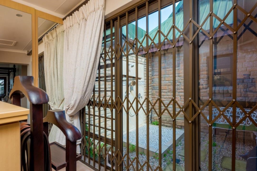 3 Bedroom Property for Sale in Sinksabrug A H Western Cape